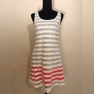 Women’s sleeveless tunic/sz SM
